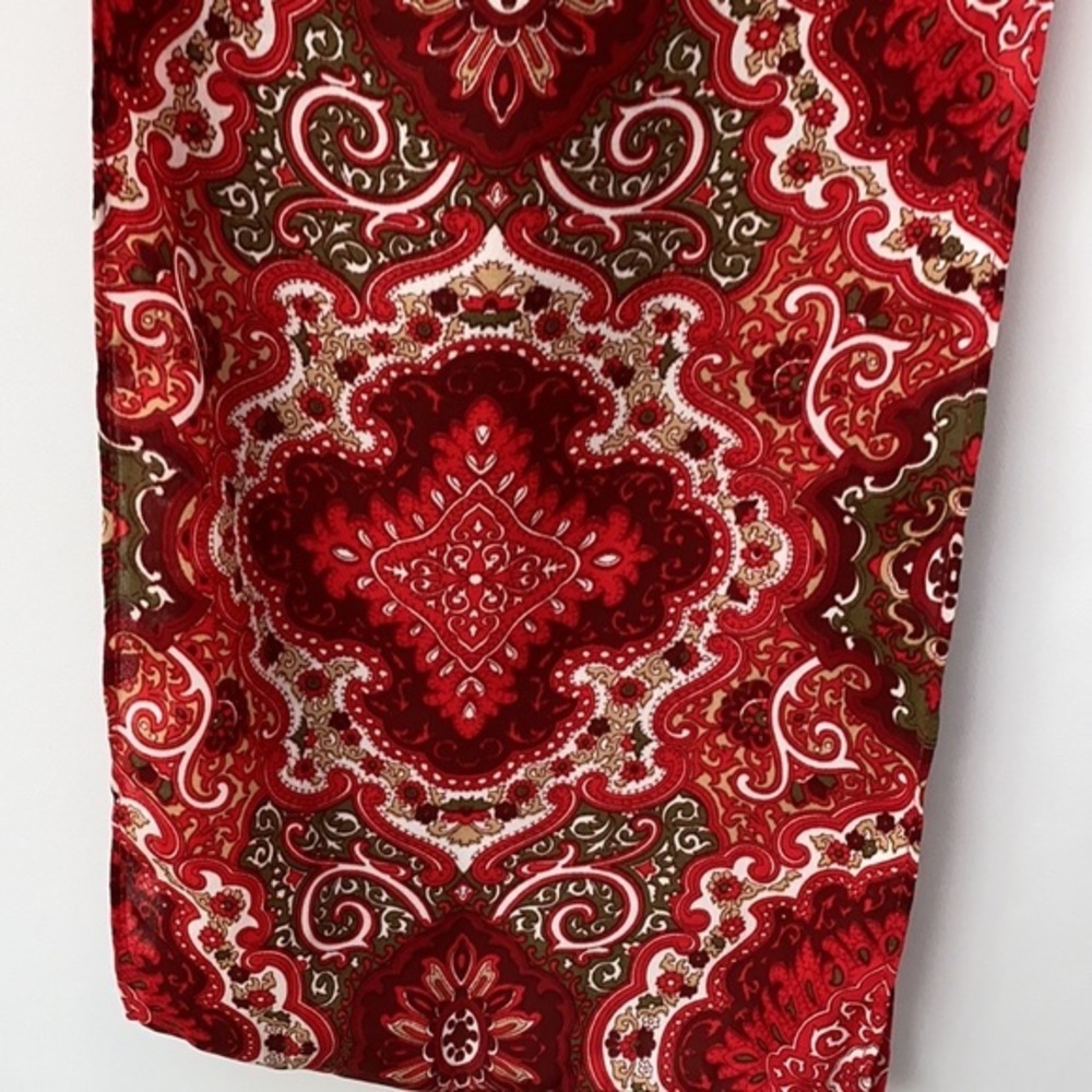 Red‎ tones flowing infinity scarf - Picture 4 of 6